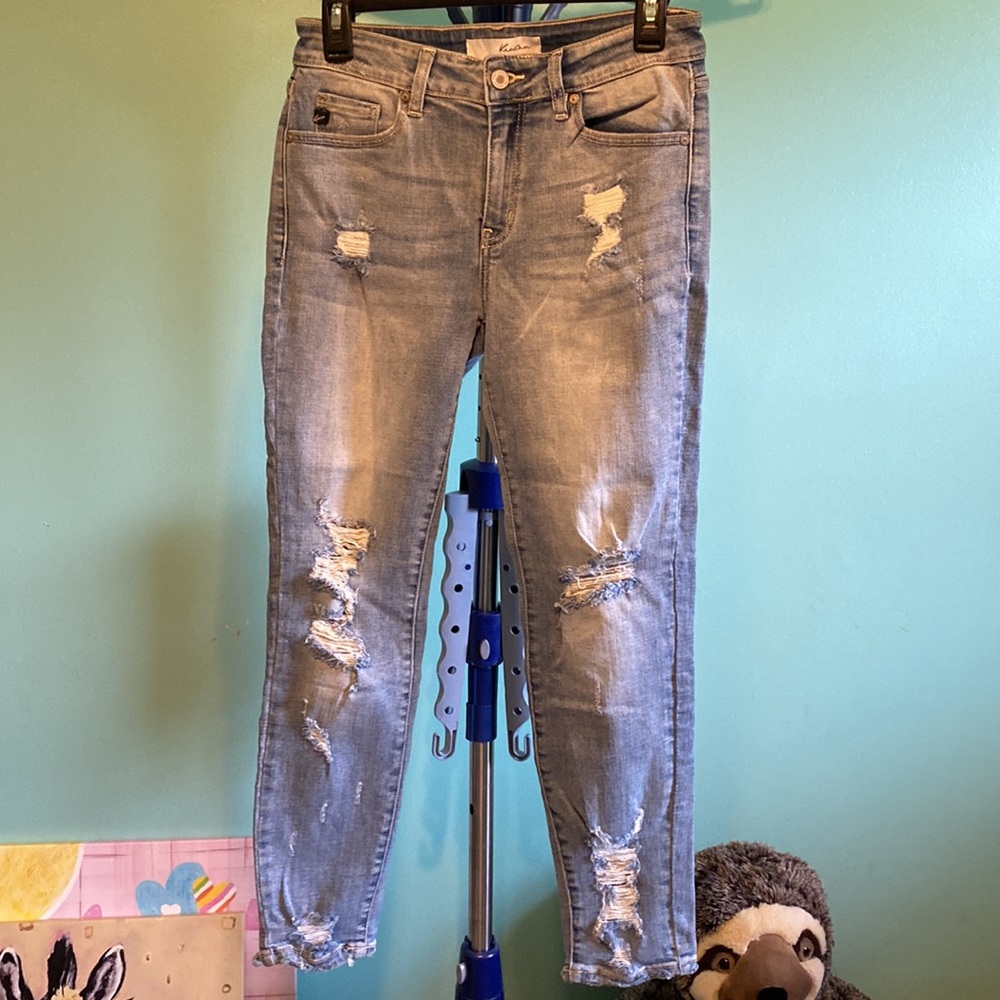NWOT Kancan Size 7 Distressed Skinny Jean - Picture 7 of 8